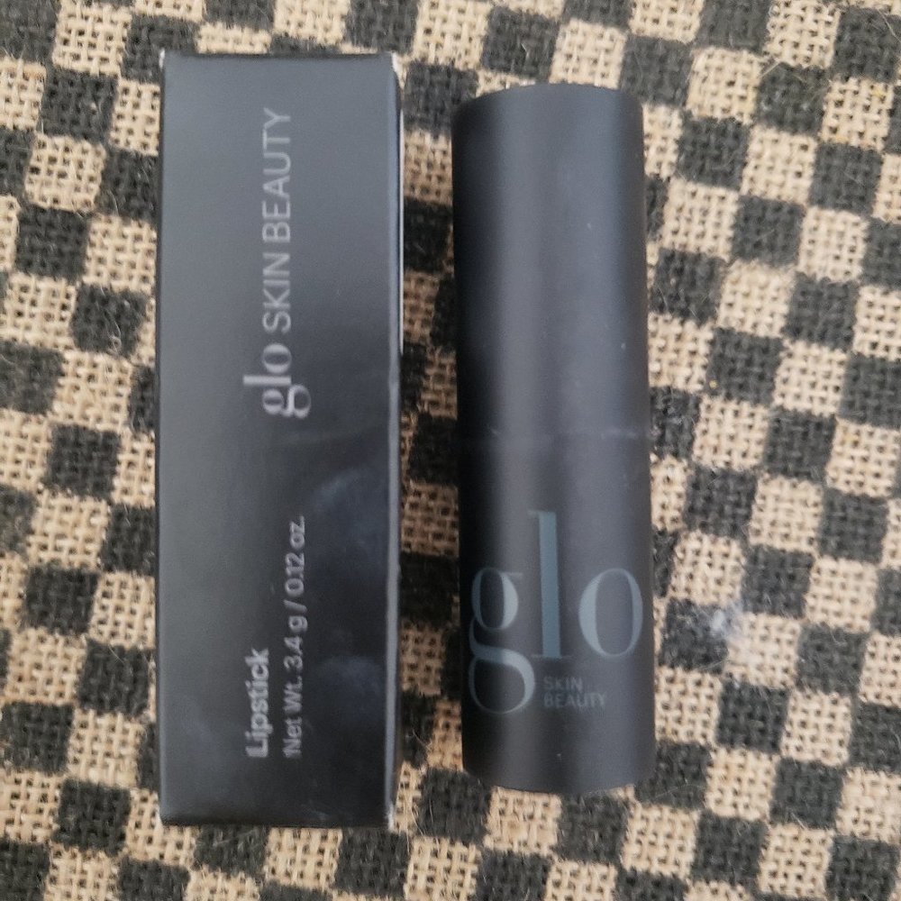 Glo Skin Beauty lipstick love potion
